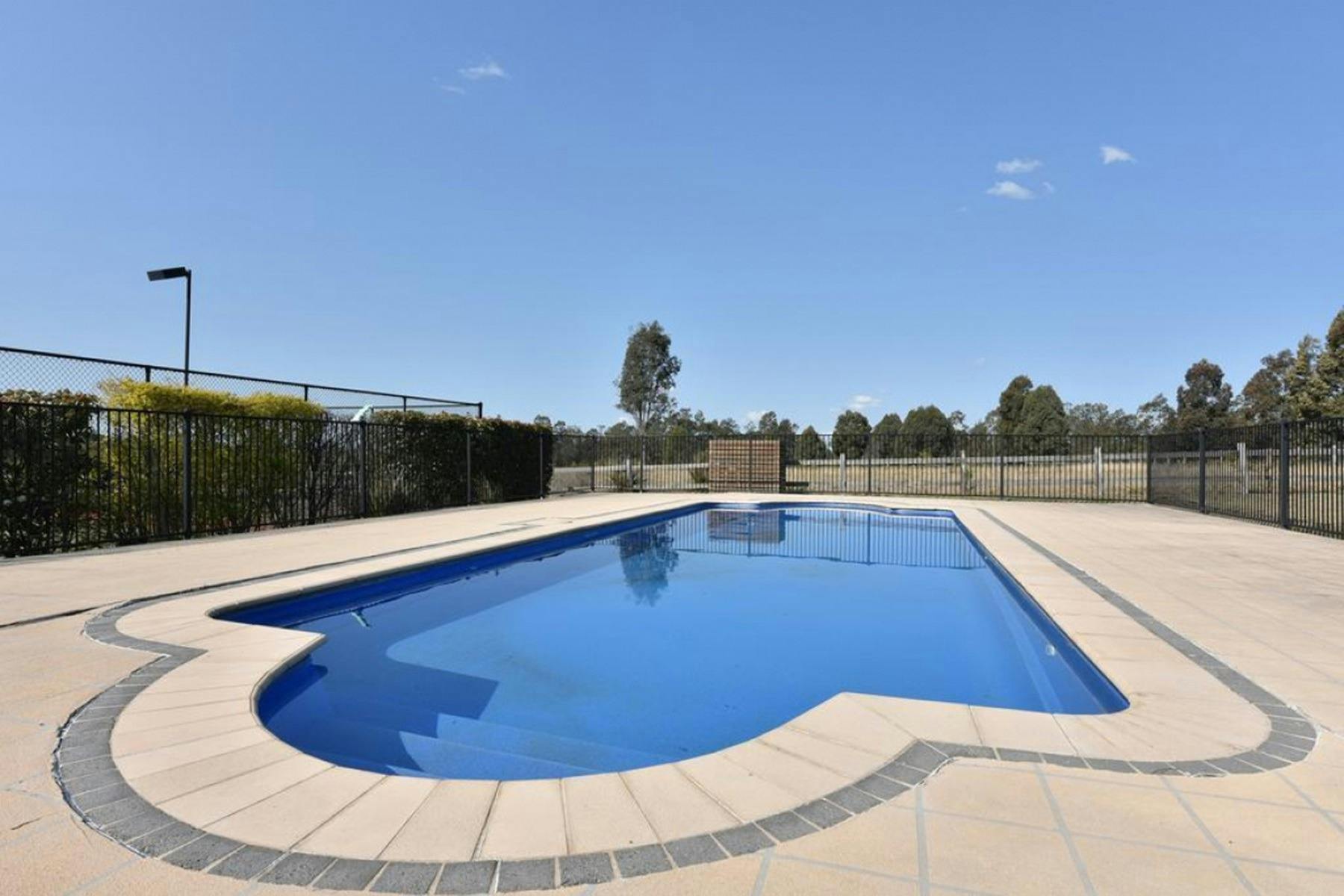 Blue Cliff Country Retreat