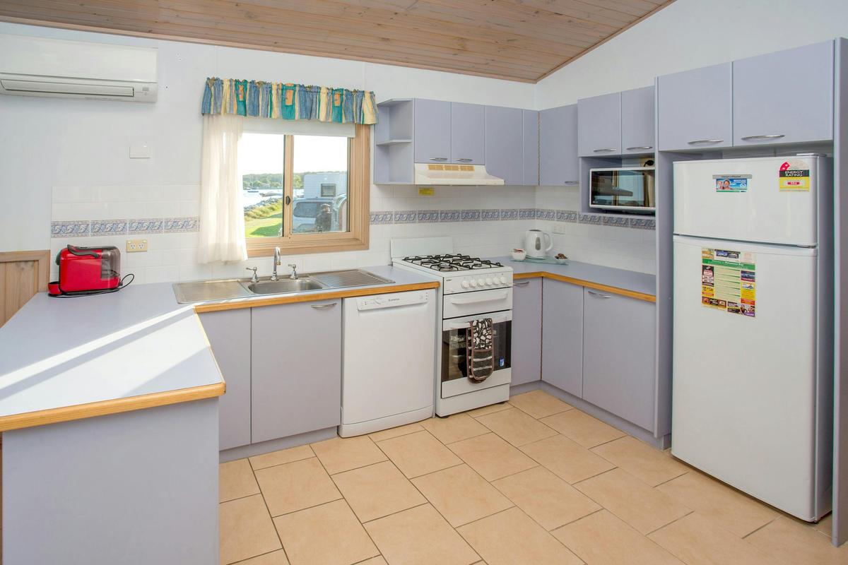 Superior Ocean Spa Kitchen