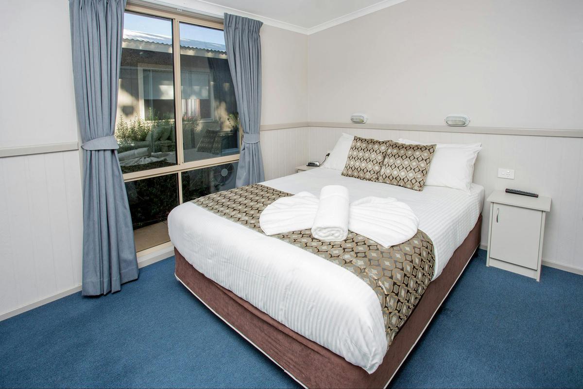 Waterfront Condo Main Bedroom