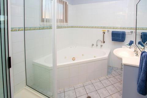 Superior Ocean Spa Bathroom