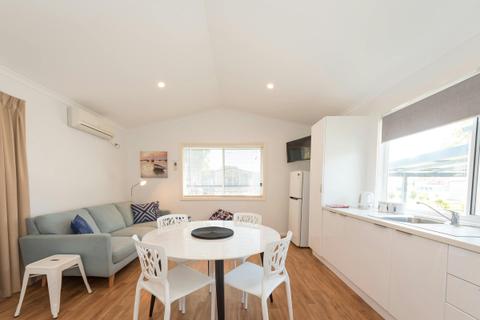 Living area in Superior Two bedroom Cabin