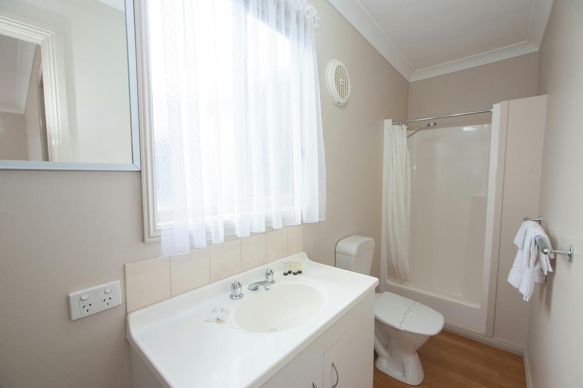 One Bedroom Deluxe Cabin- two berth