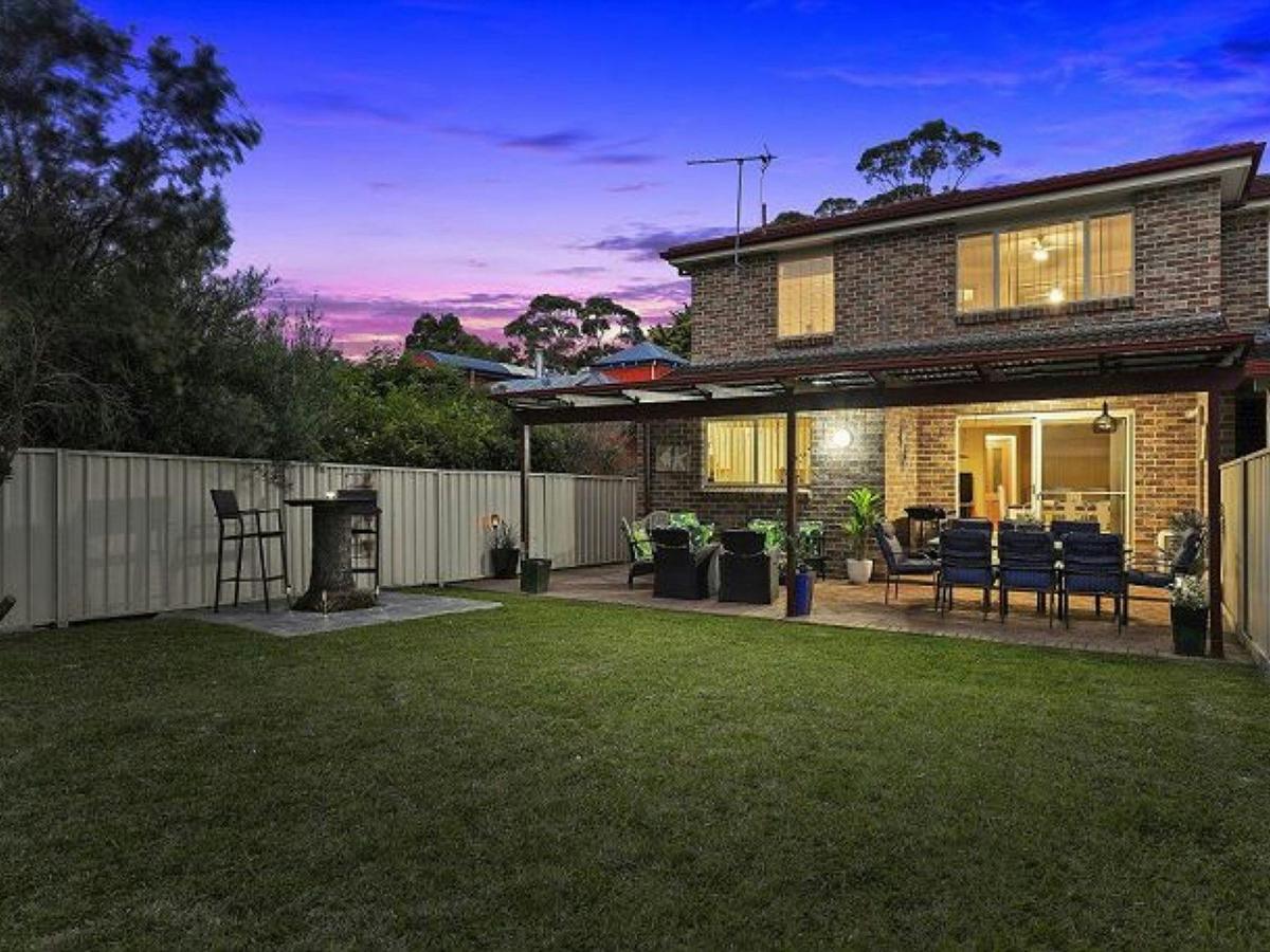 Burrill By The Beach