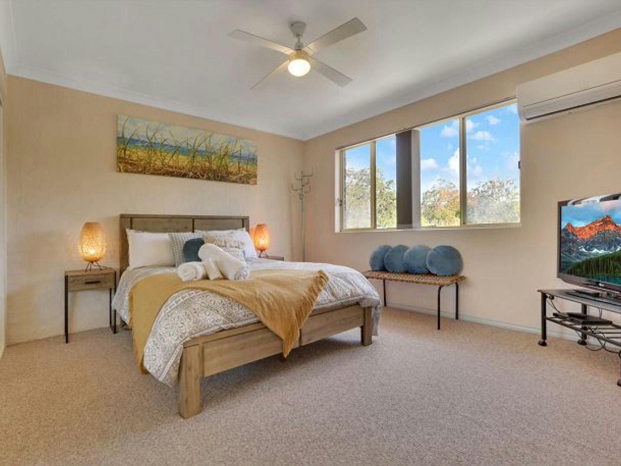 Burrill By The Beach