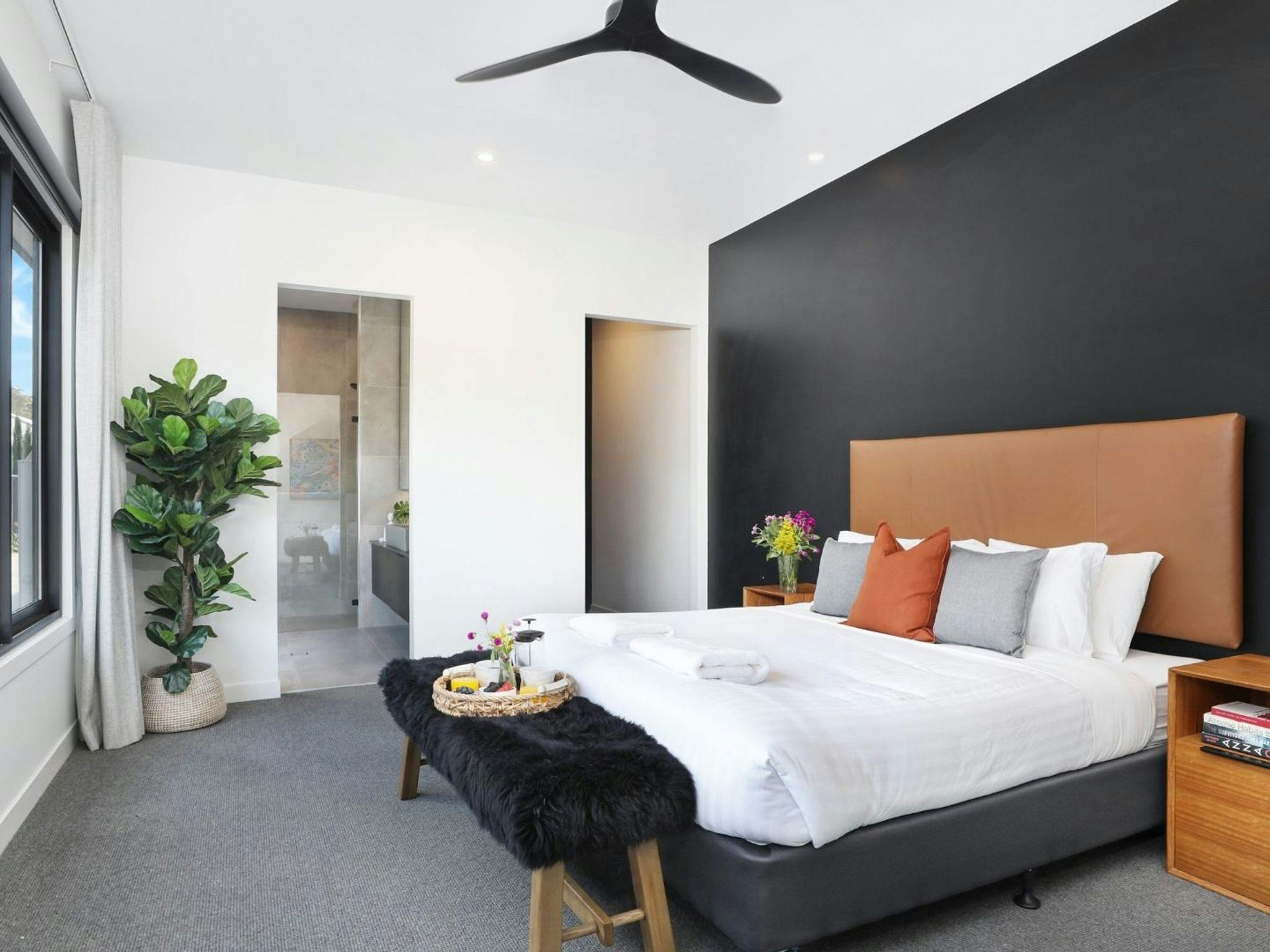 Blackwood Manor | Bedroom | King bed