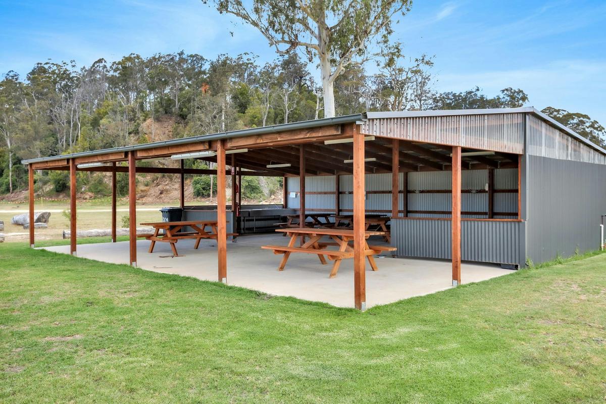 BBQ Camp Kitchen