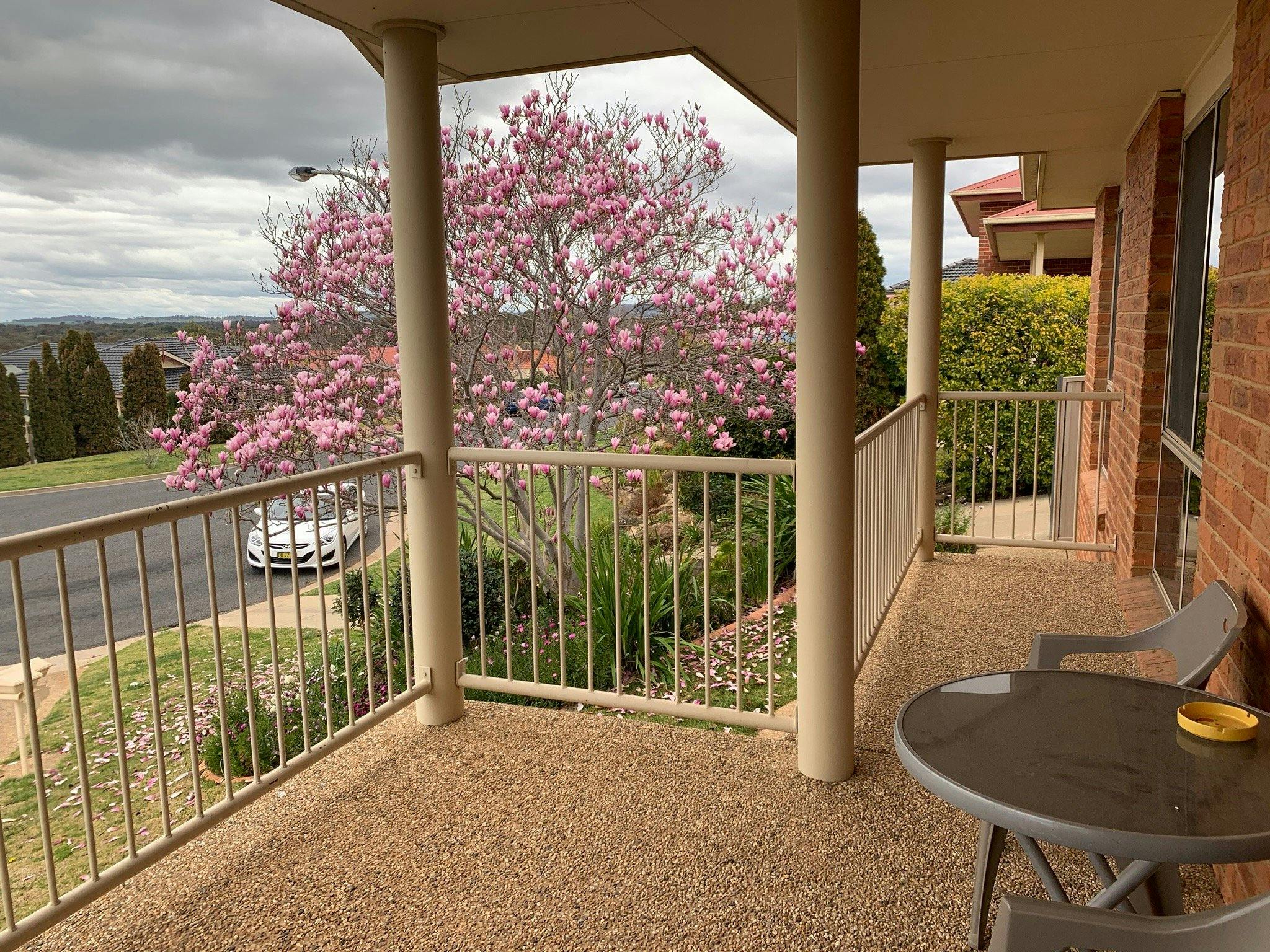 Balcony with the Views To hills