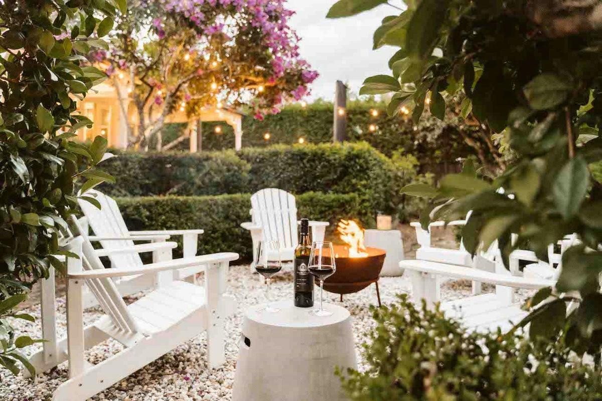 Blooms - Beautiful surrounds, Blooms you'll create lifelong memories with friends and family.