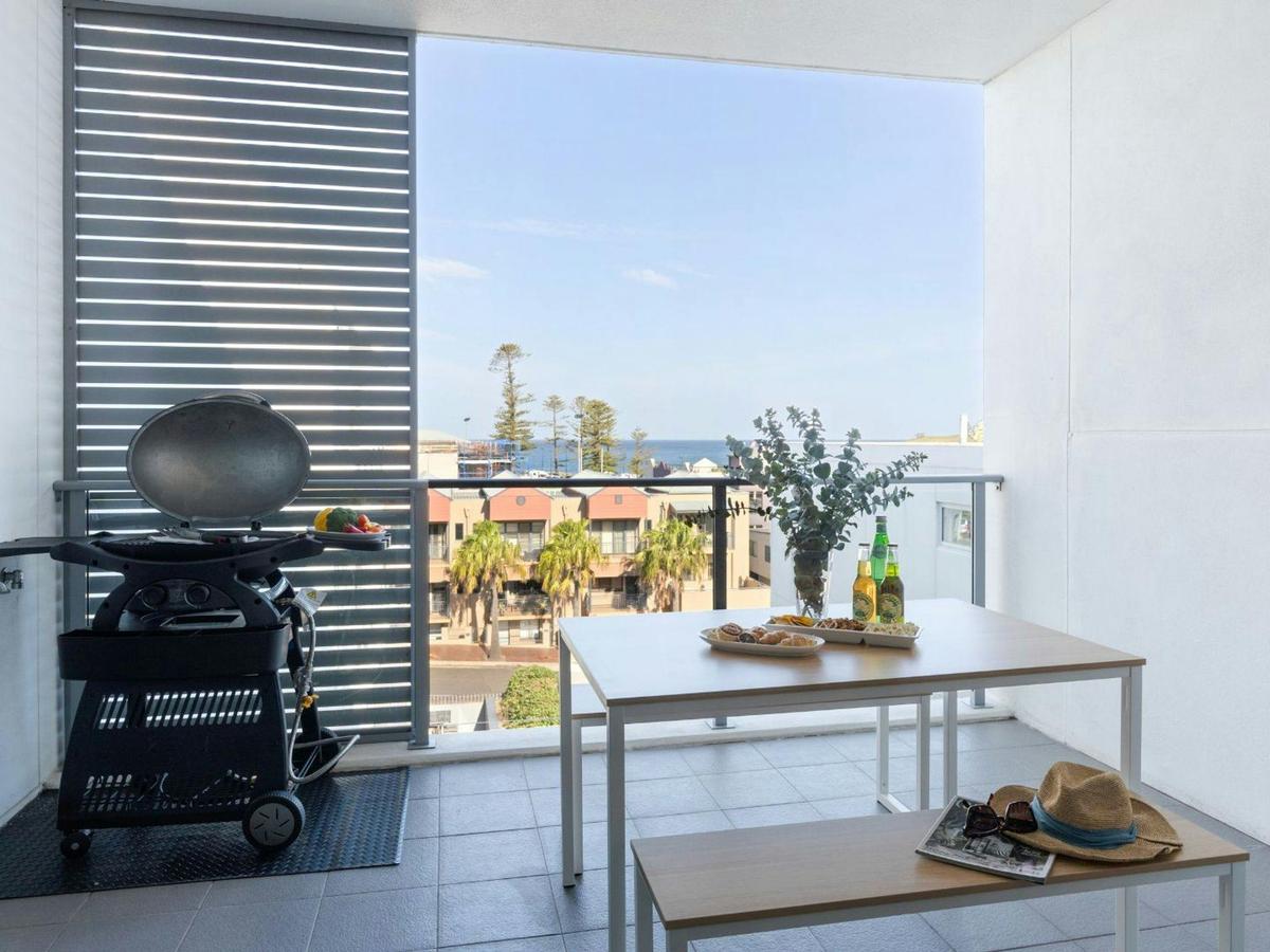 Outdoor Entertaining with a View 