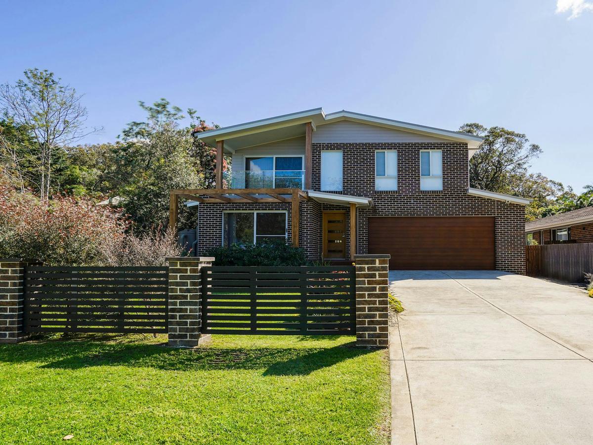 Near Childrens playground, Parking, Parking - Driveway, Private Entrance