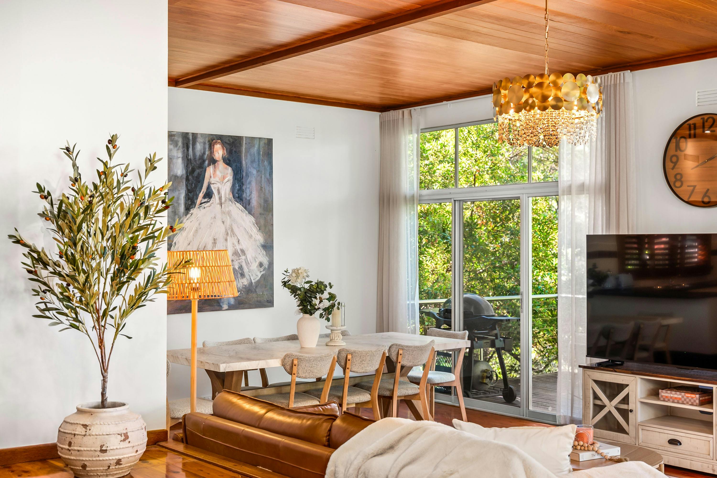 Bower House The FAM Newcastle Airbnb management lake macquarie newy