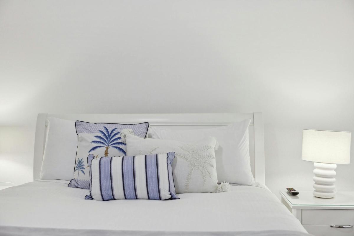 Queen Bedroom