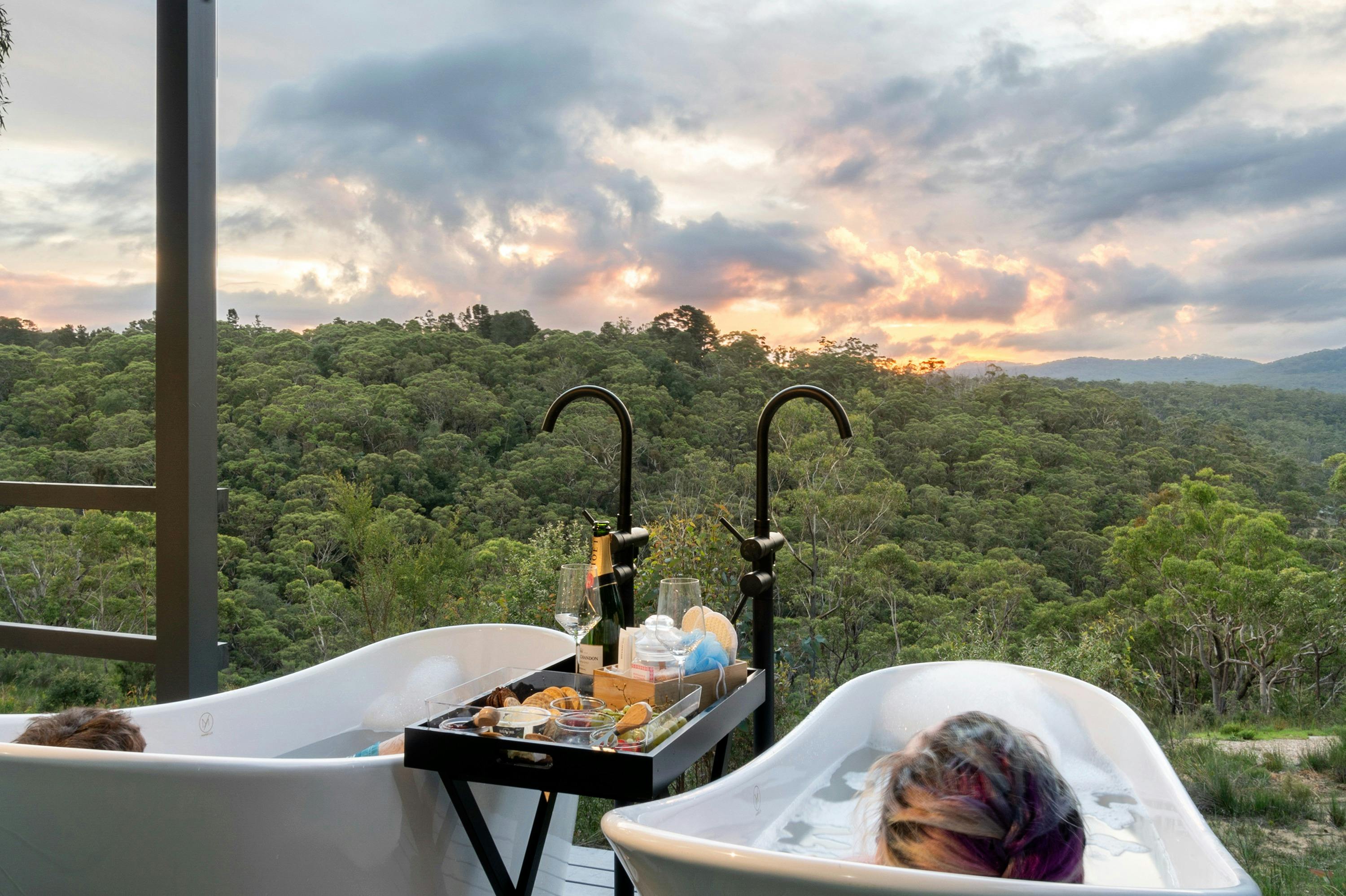 Luxury twin out door baths