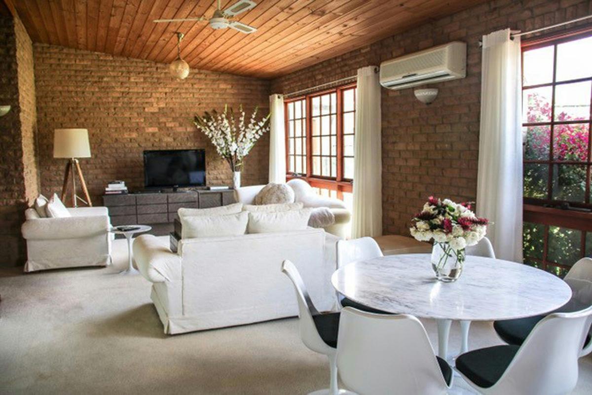 Brigham House, Lounge