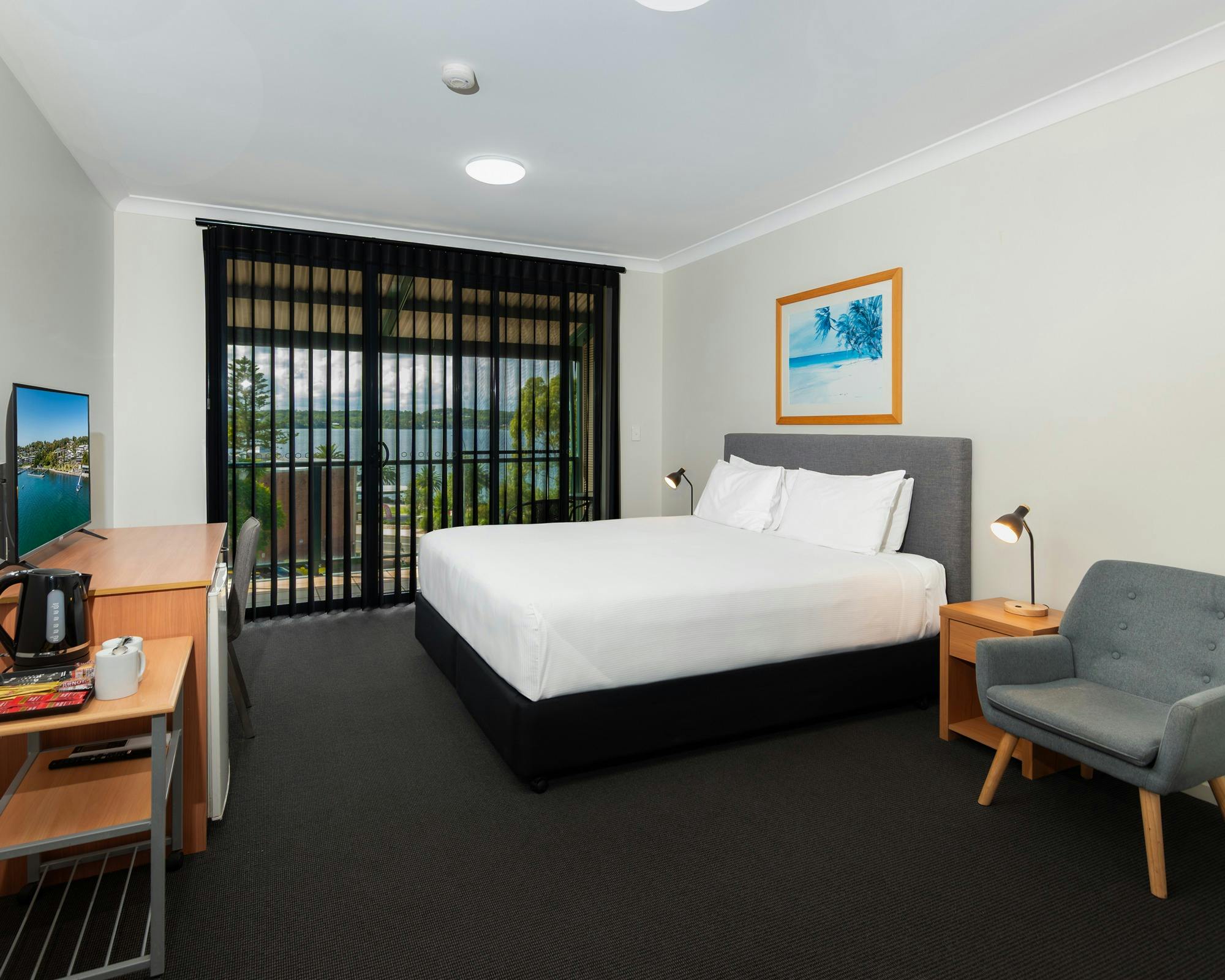 King Suite Water View