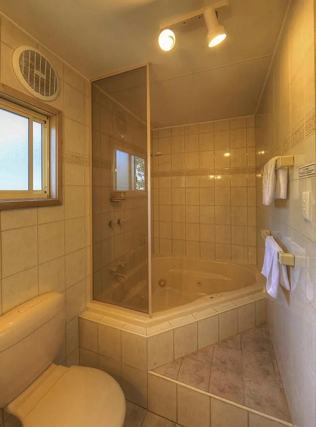 Spa Cabin