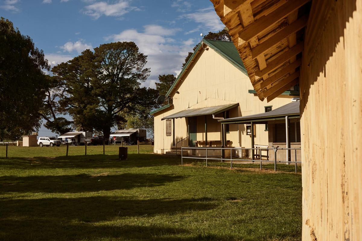 Braidwood Showground - Caravans and Camping