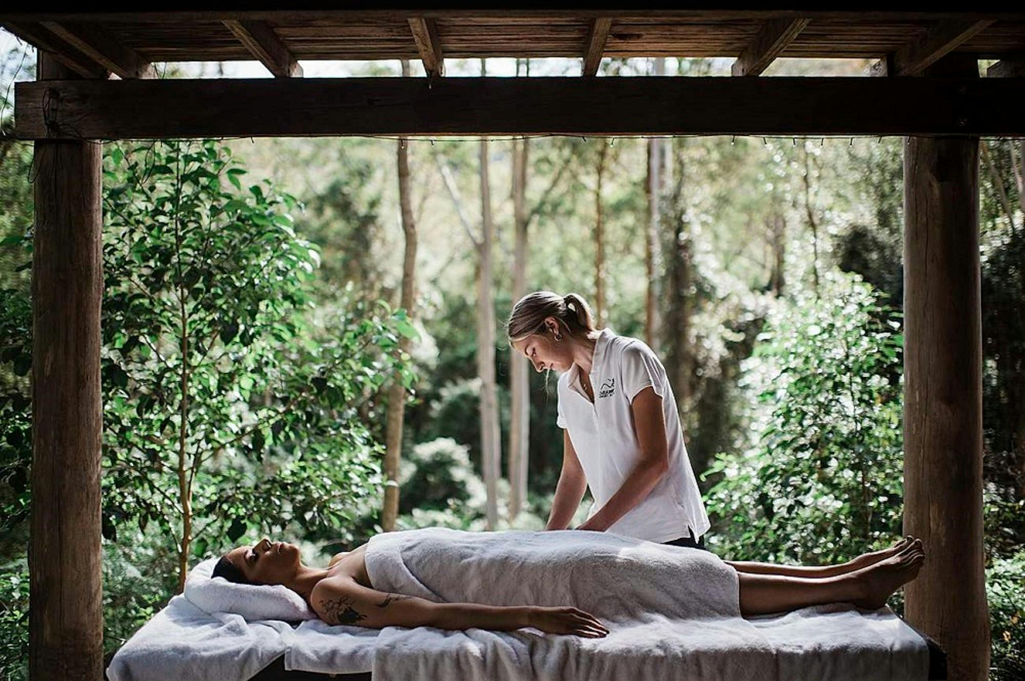 Massage at Carawirry