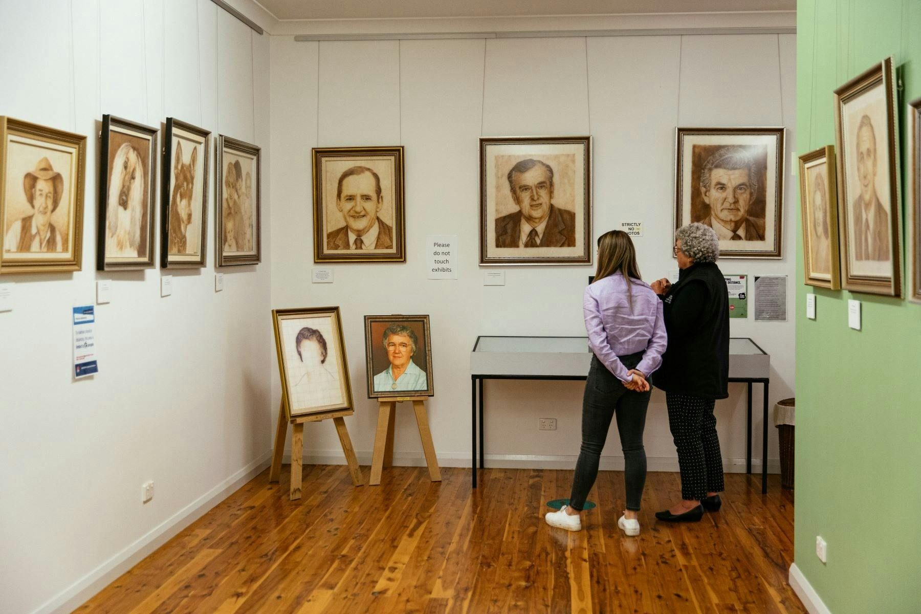 doris GOlder Gallery