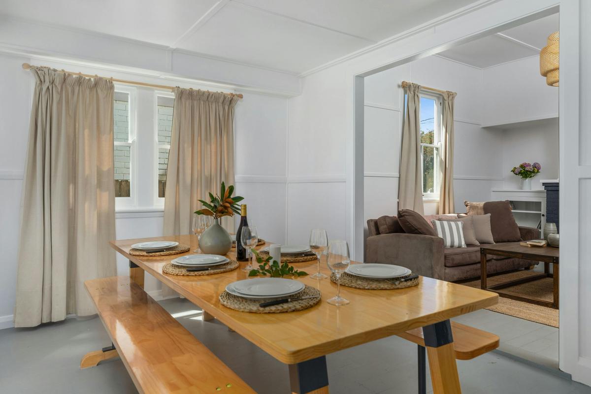 Dining/Lounge