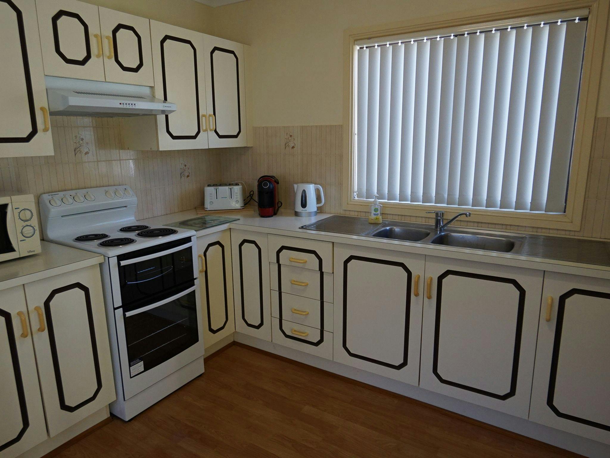 Chill Out at the Basin by Experience Jervis Bay