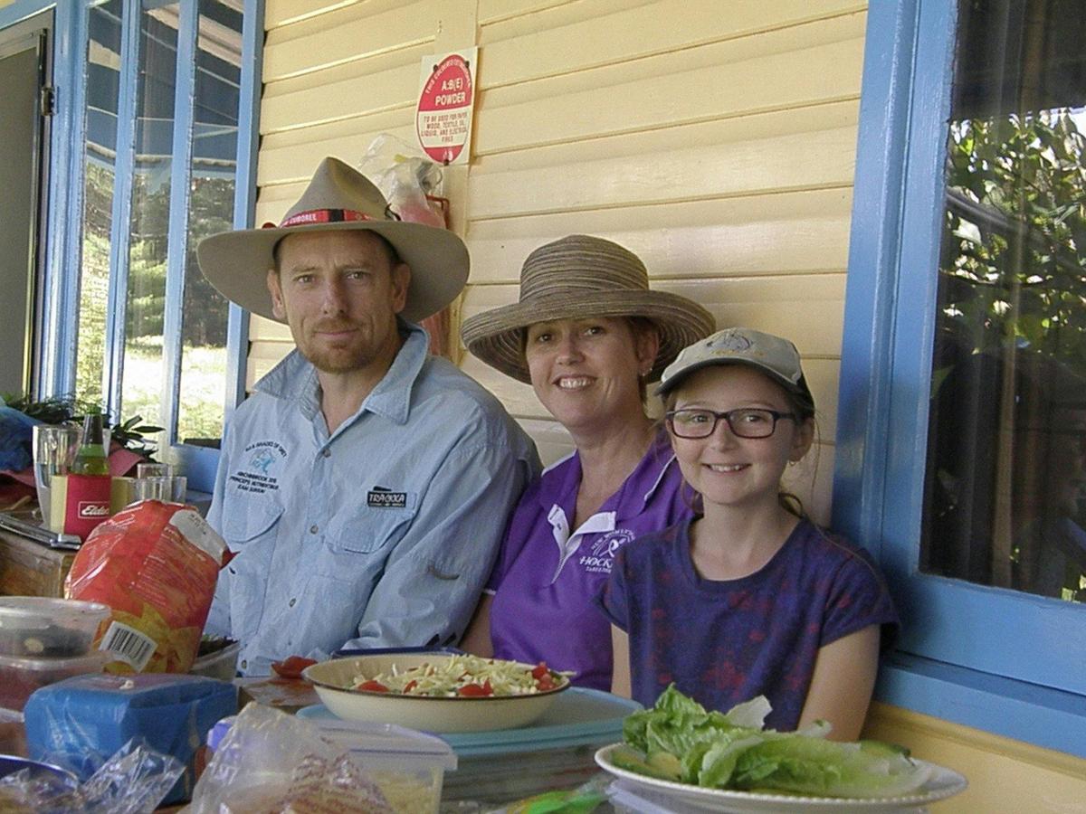 Family time at Callicoma Hill Eco-cabin