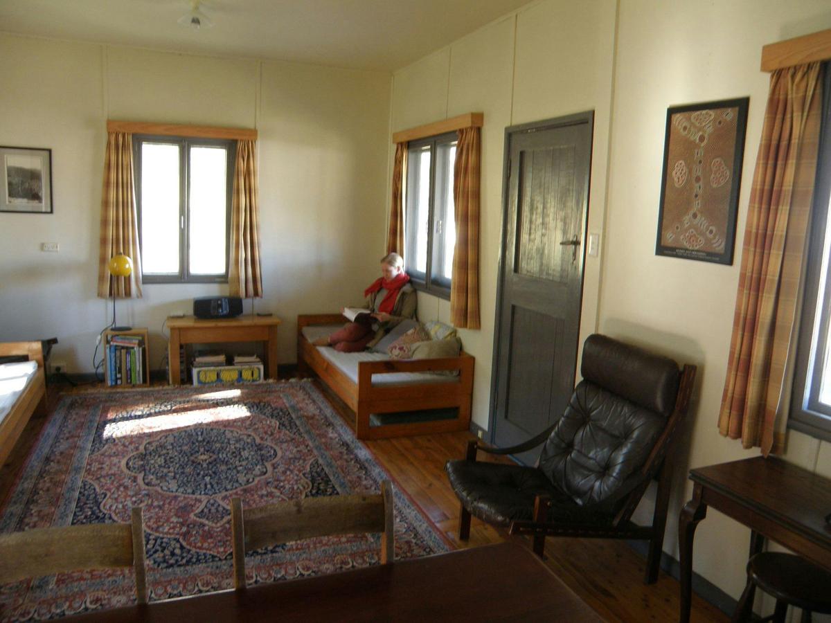 Callicoma Hill Eco-cabin lounge room