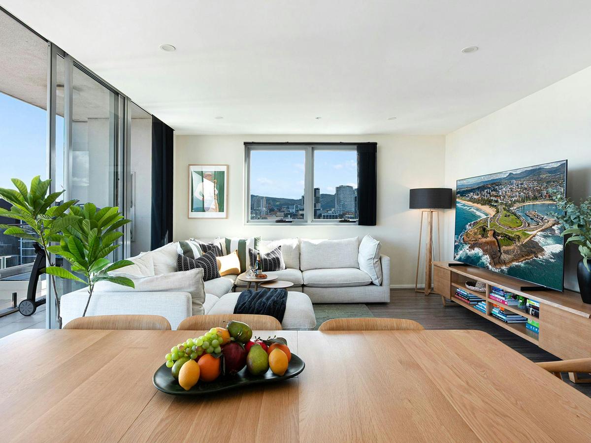 Burelli Beauty | Open plan dining area | Lounge area | Balcony