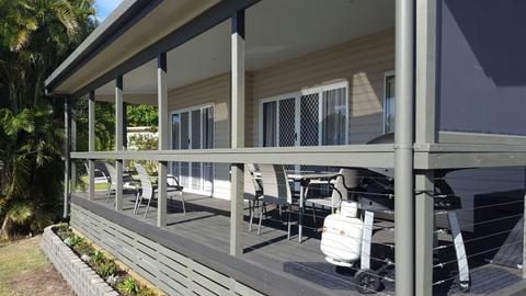 Riverview Cottage - front deck