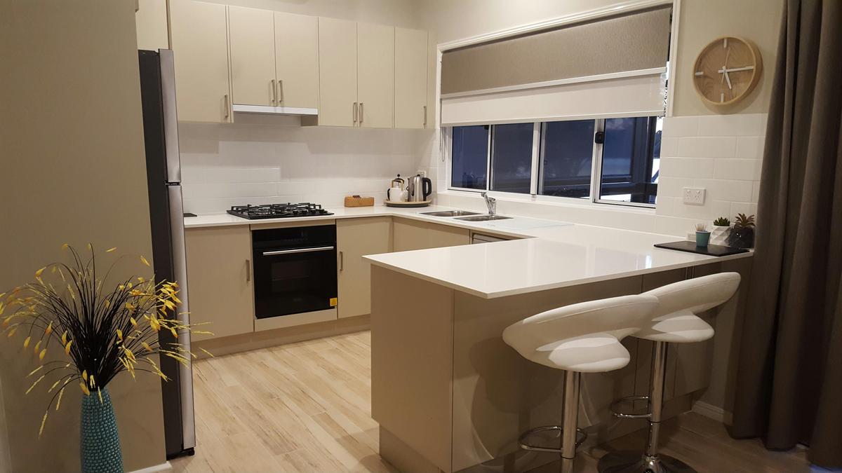 Riverview Cottage - kitchen