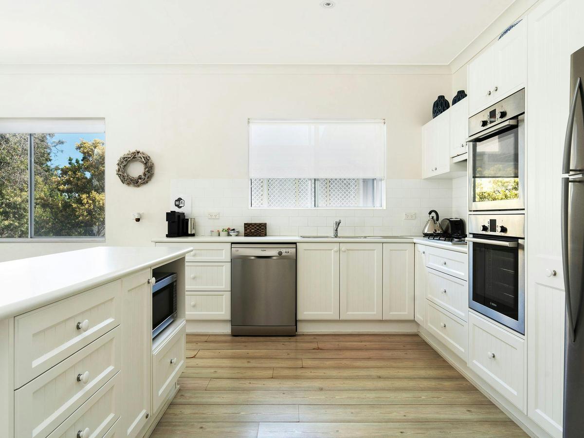 Caroline’s Beach House by Experience Jervis Bay
