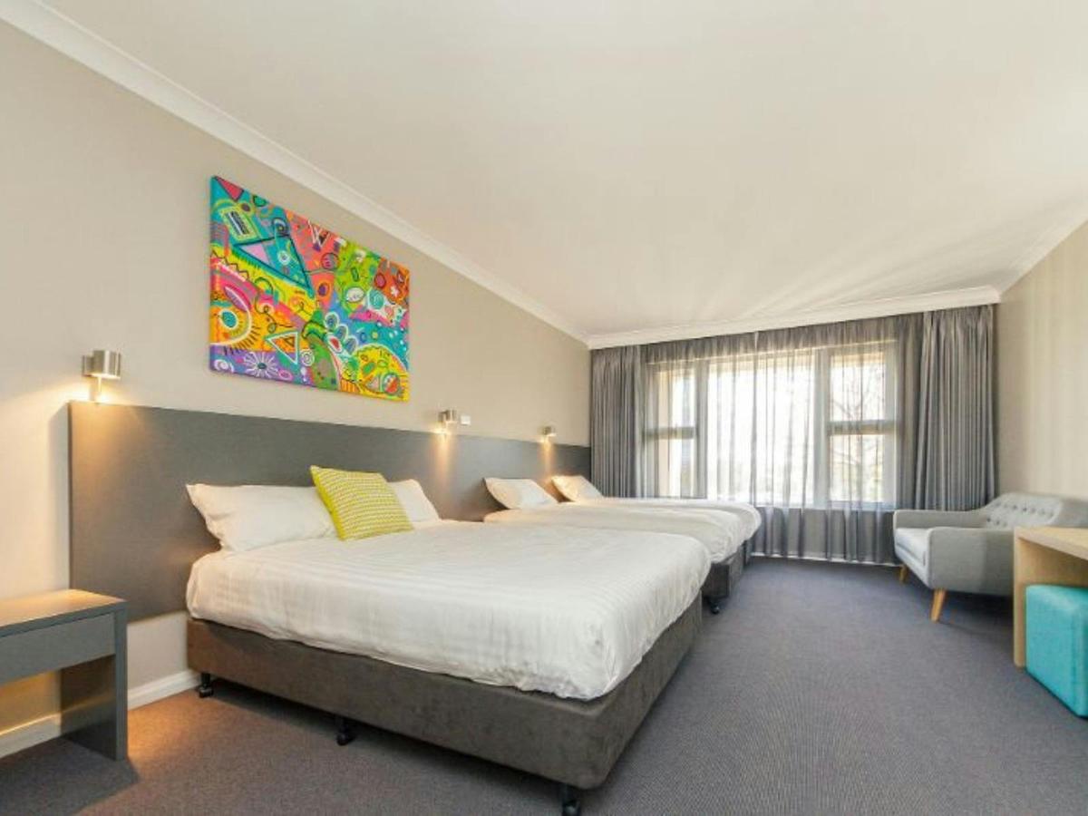 Club Cowra Motel edit1