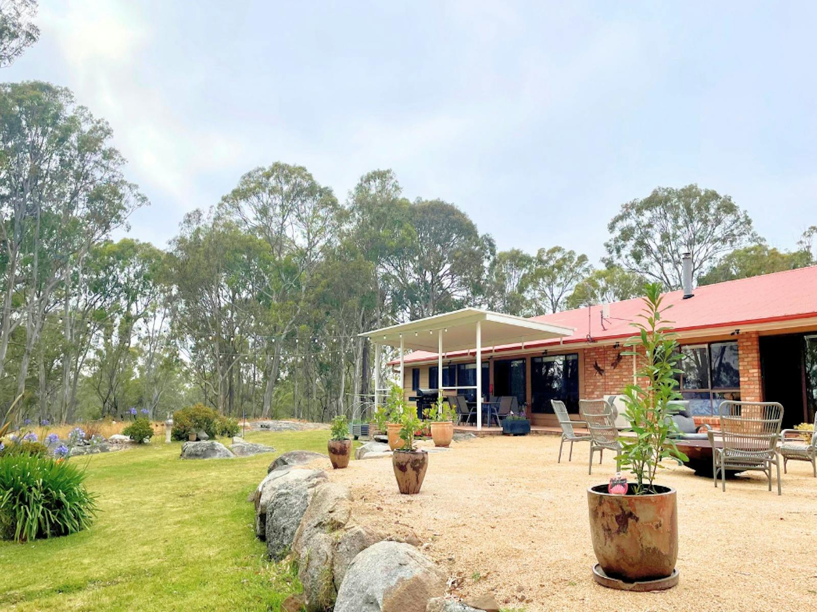 Spacious Outside Area With Outdoor Fire Pit, BBQ And Seating