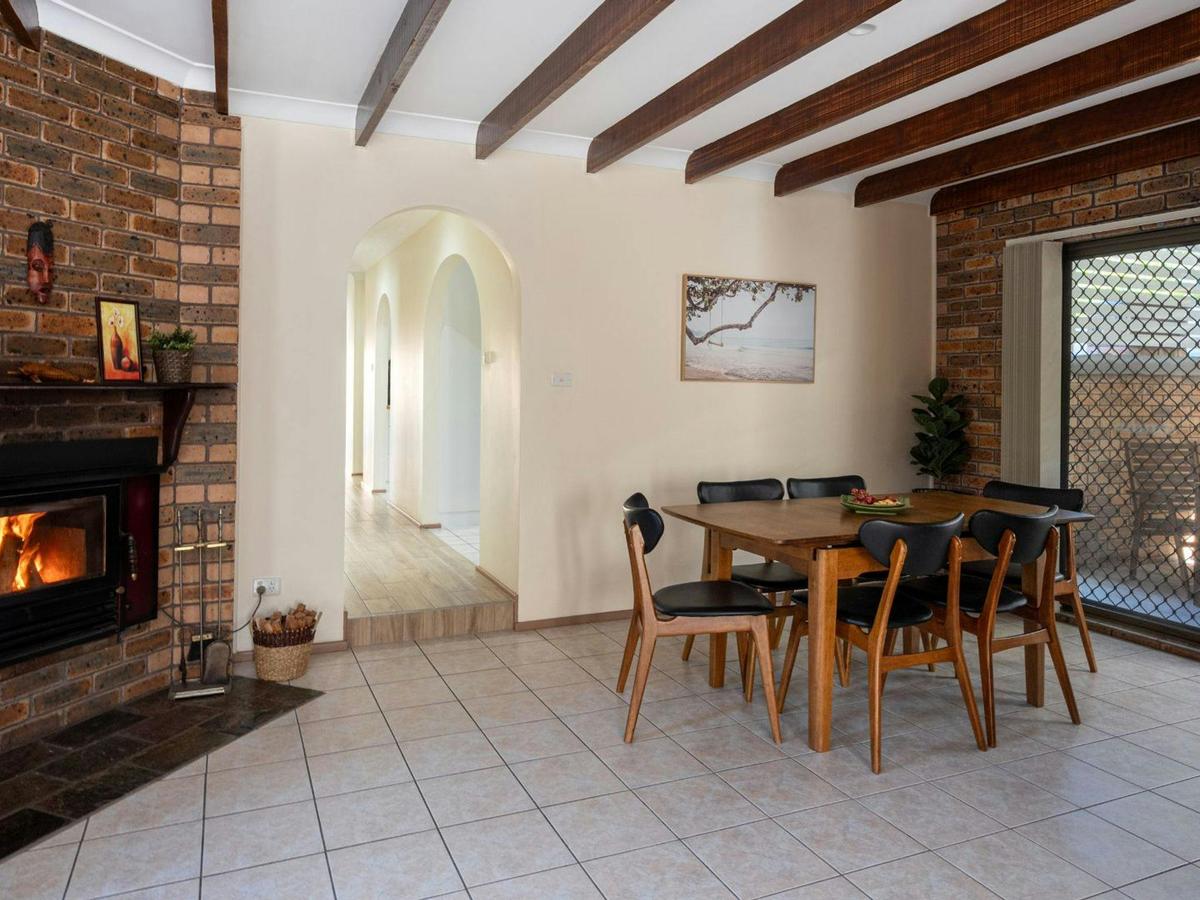 Coastal Crush | Dining Room | Fireplace