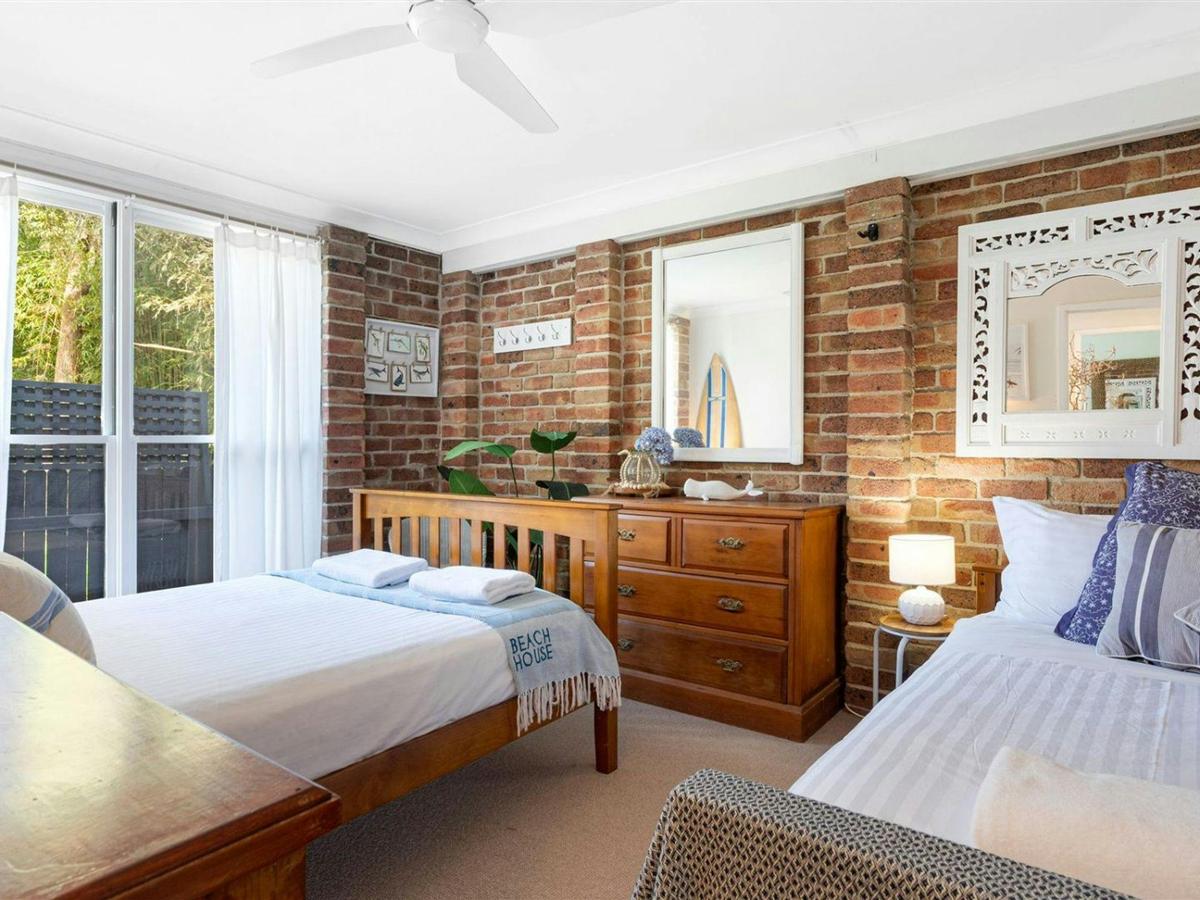 Burra Beach Shack | Bedroom 2 | 1 Double bed plus1 single