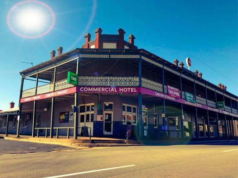 Commercial Hotel Junee