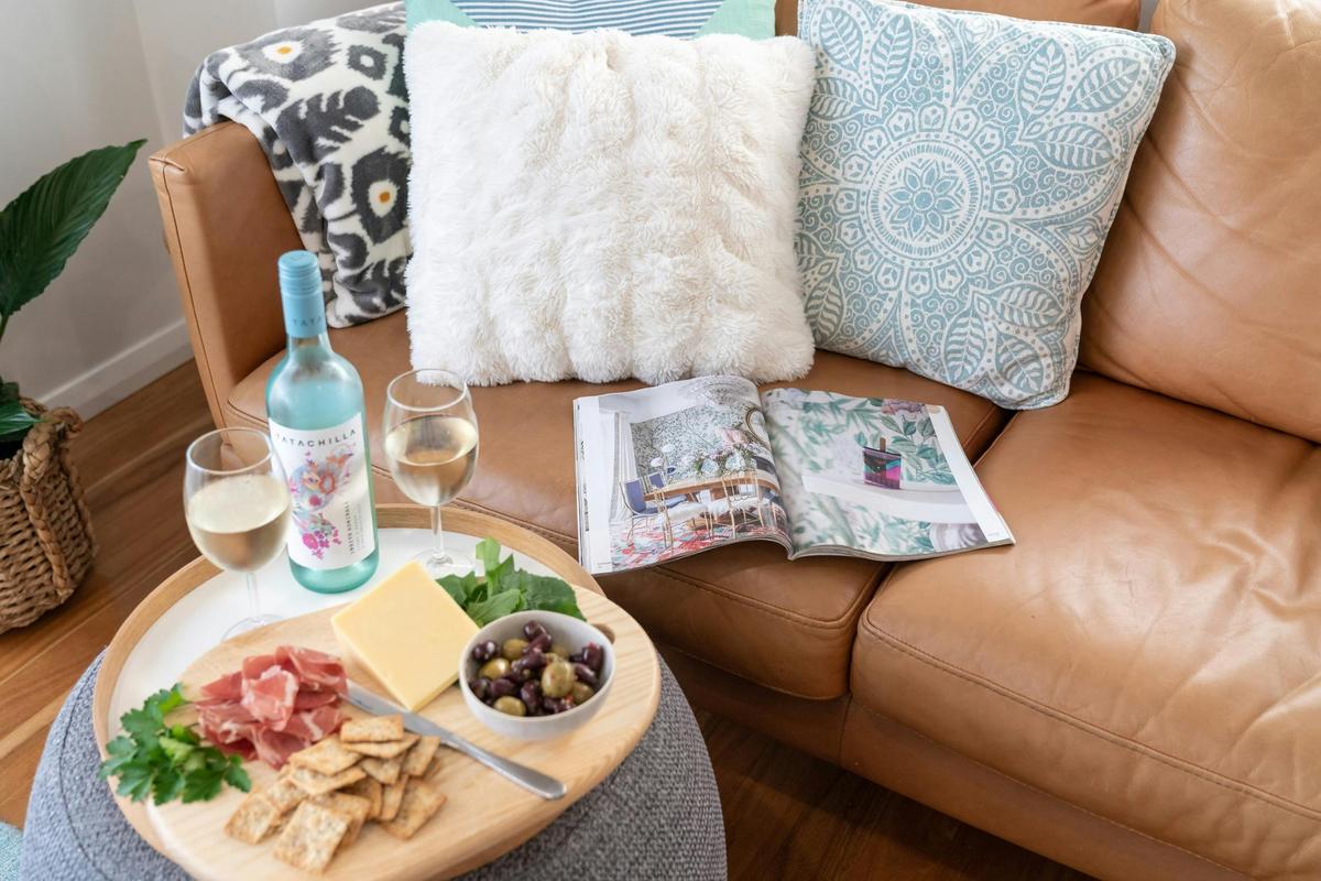 Lounge about