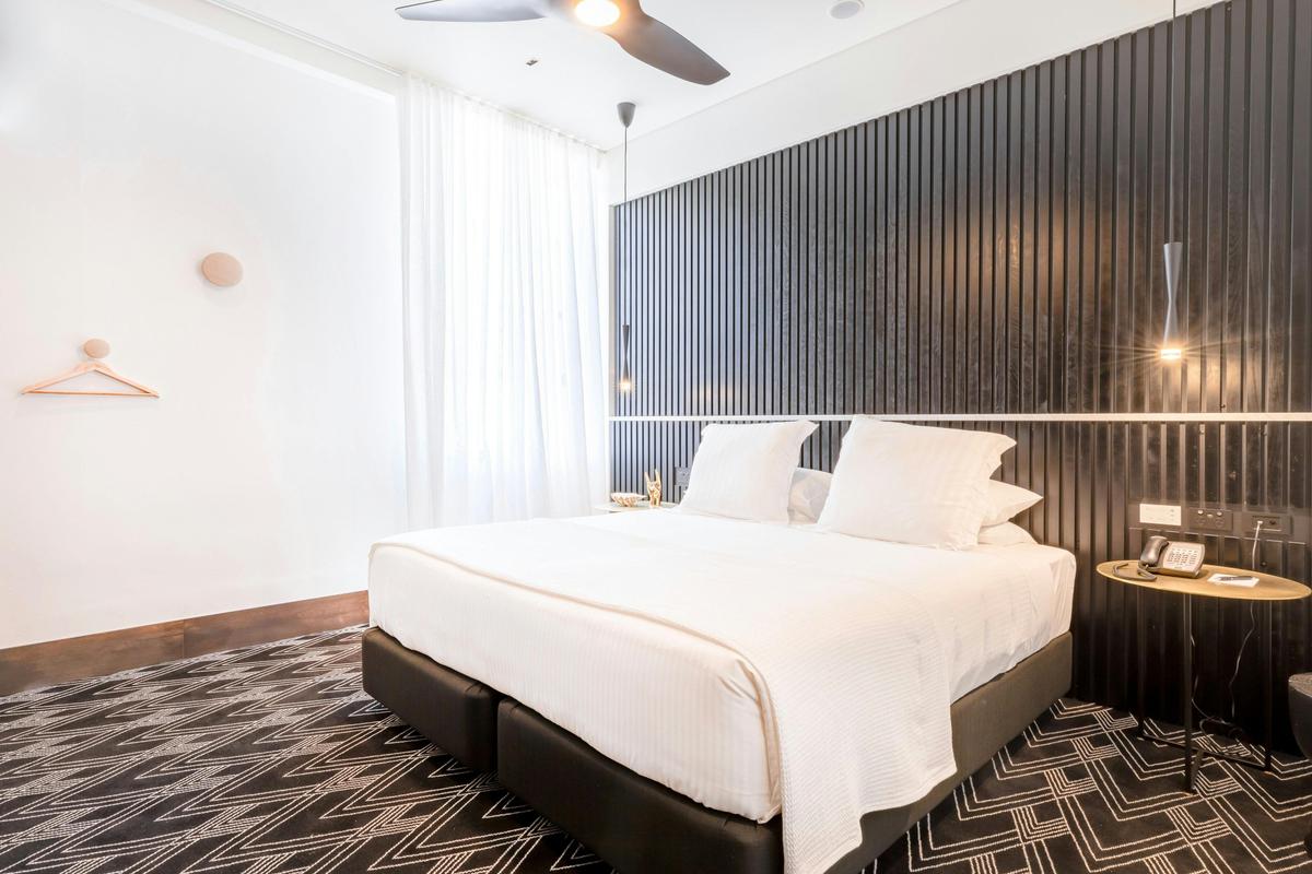 Deluxe King Bed