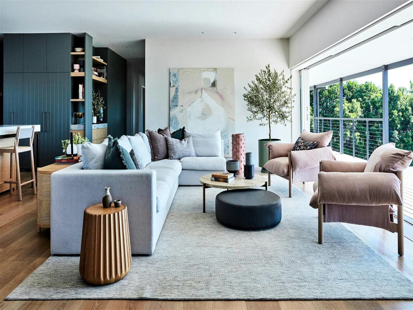 Open plan living with mountain views