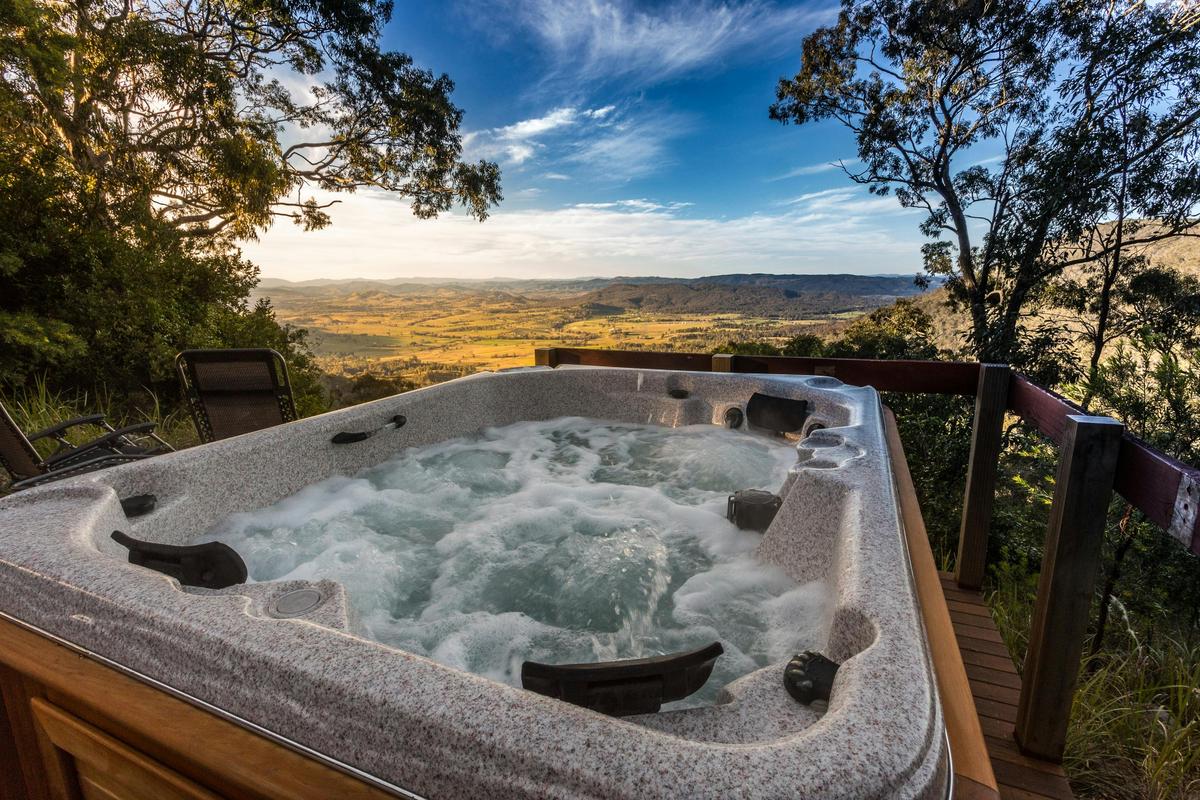 Jabiru Cabin - Spa and View