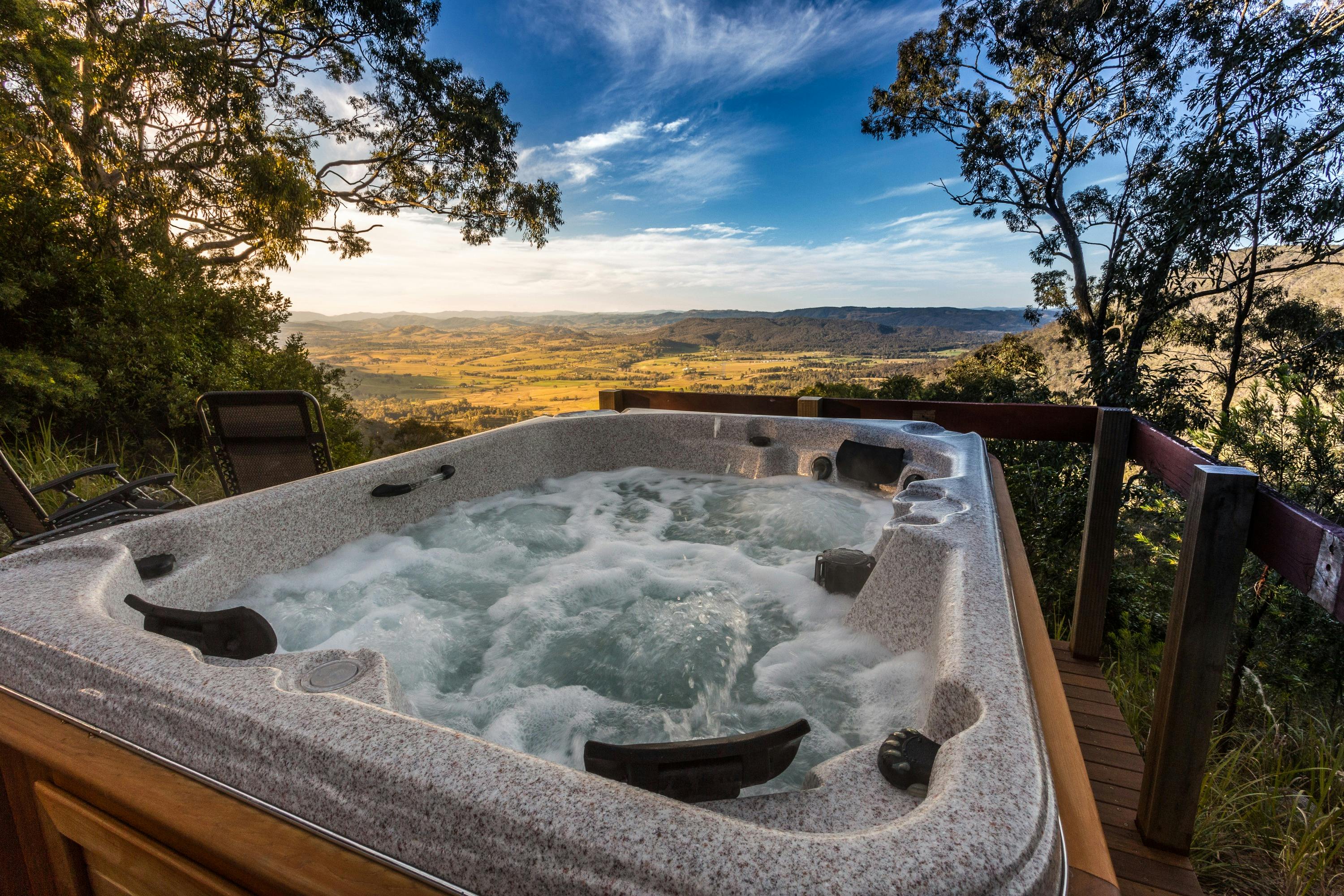 Jabiru Cabin - Spa and View