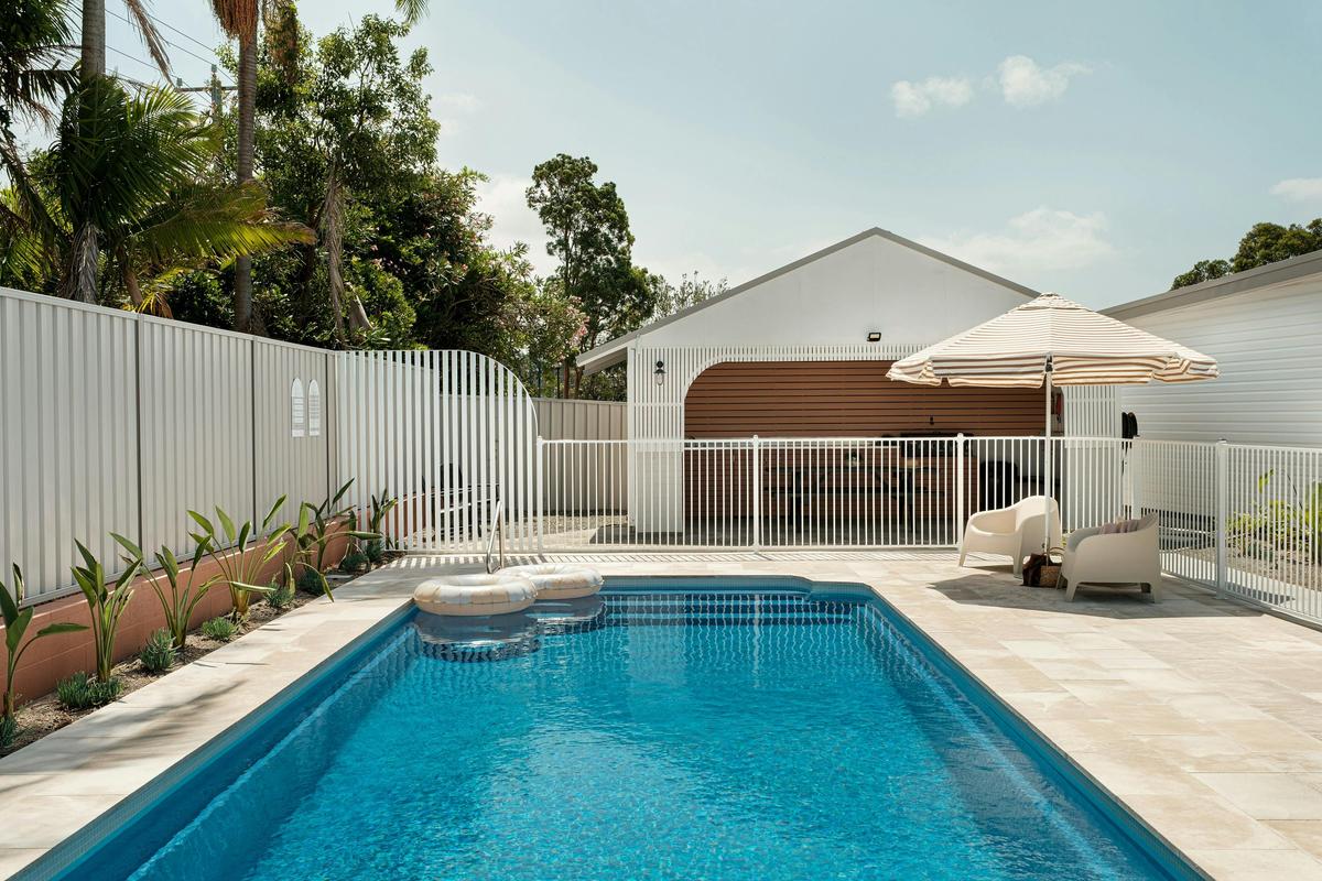 Pool and BBQ area