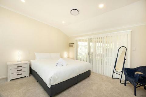 Castaway on King George