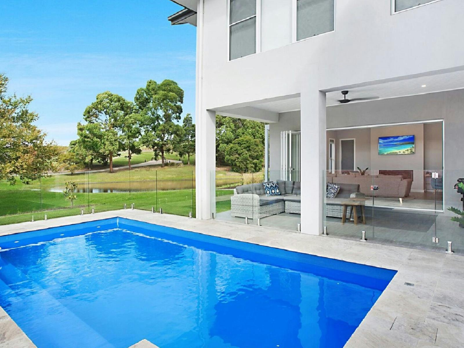 Chateau Caliza pool area