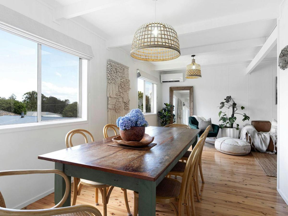 Casa Blu | Dining room | Timber floors