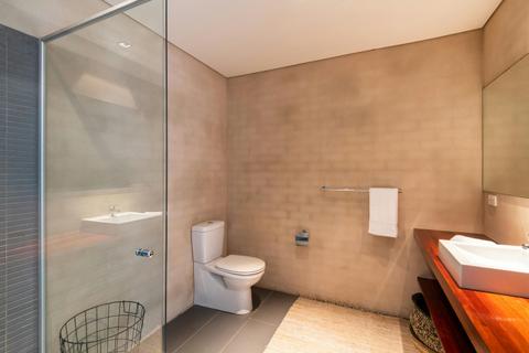 Courtyard Studio at Due East