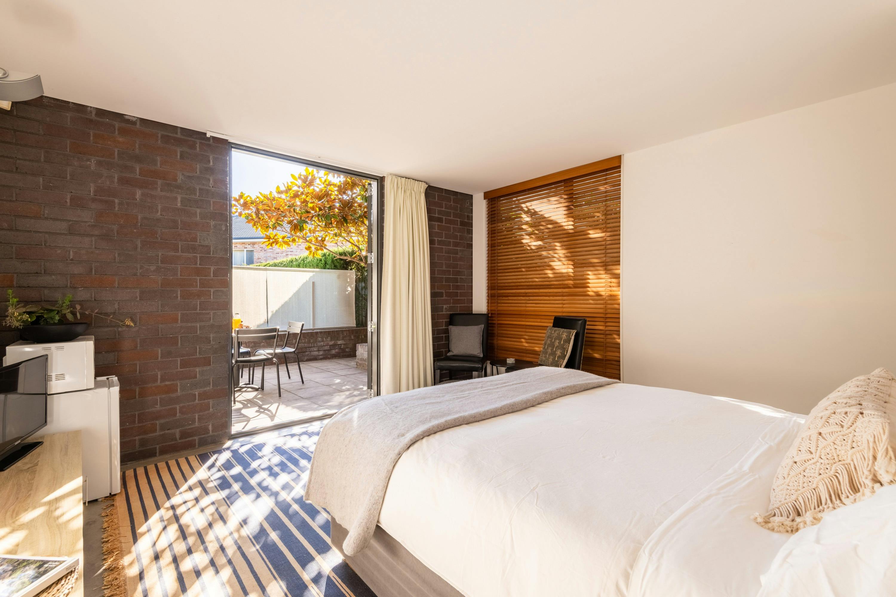 Courtyard Studio @ Due East