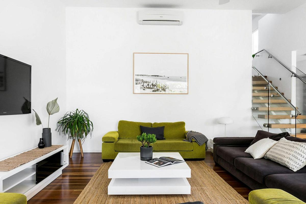 Clique 2 - Byron Bay - Lounge
