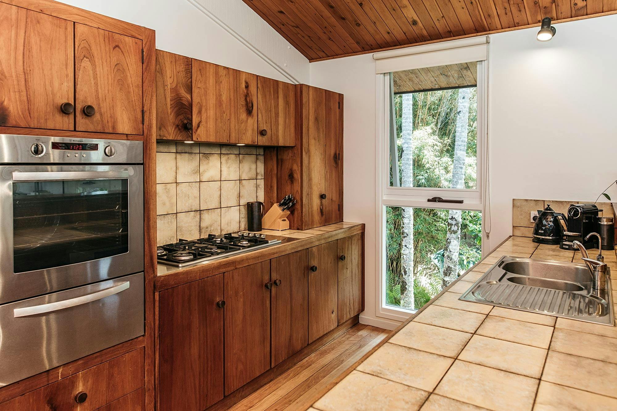 Cape Breeze - Byron Bay - Kitchen