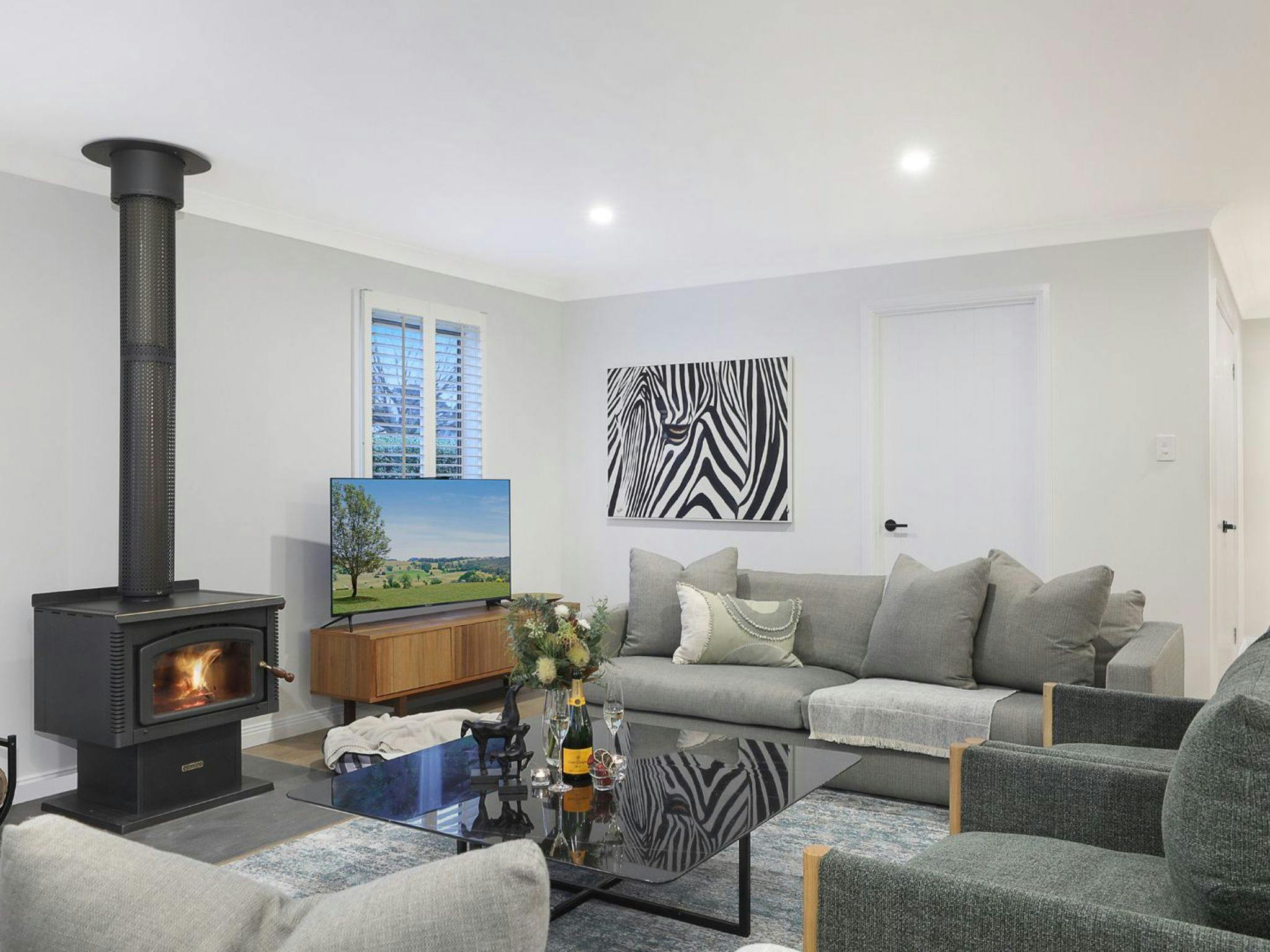 Coachwood Cottage | Wood Fireplace | Luxury Lounge Room